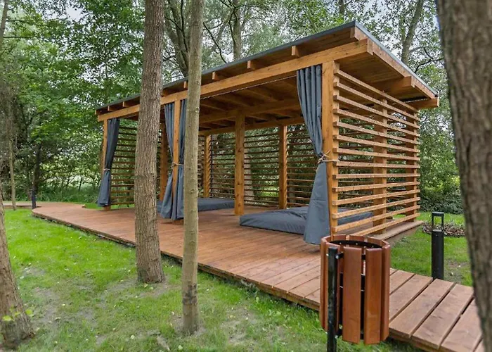 Apartment Awesome In *